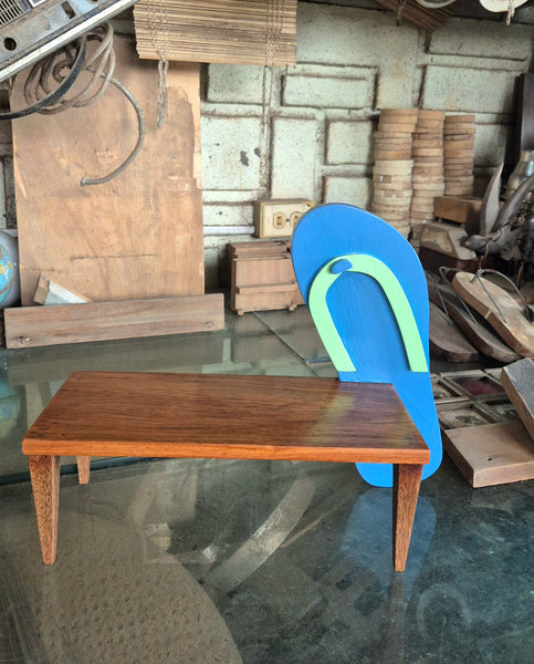 I Stan (blue tsinelas)