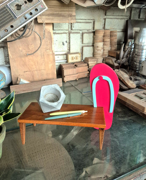 I Stan (pink tsinelas)